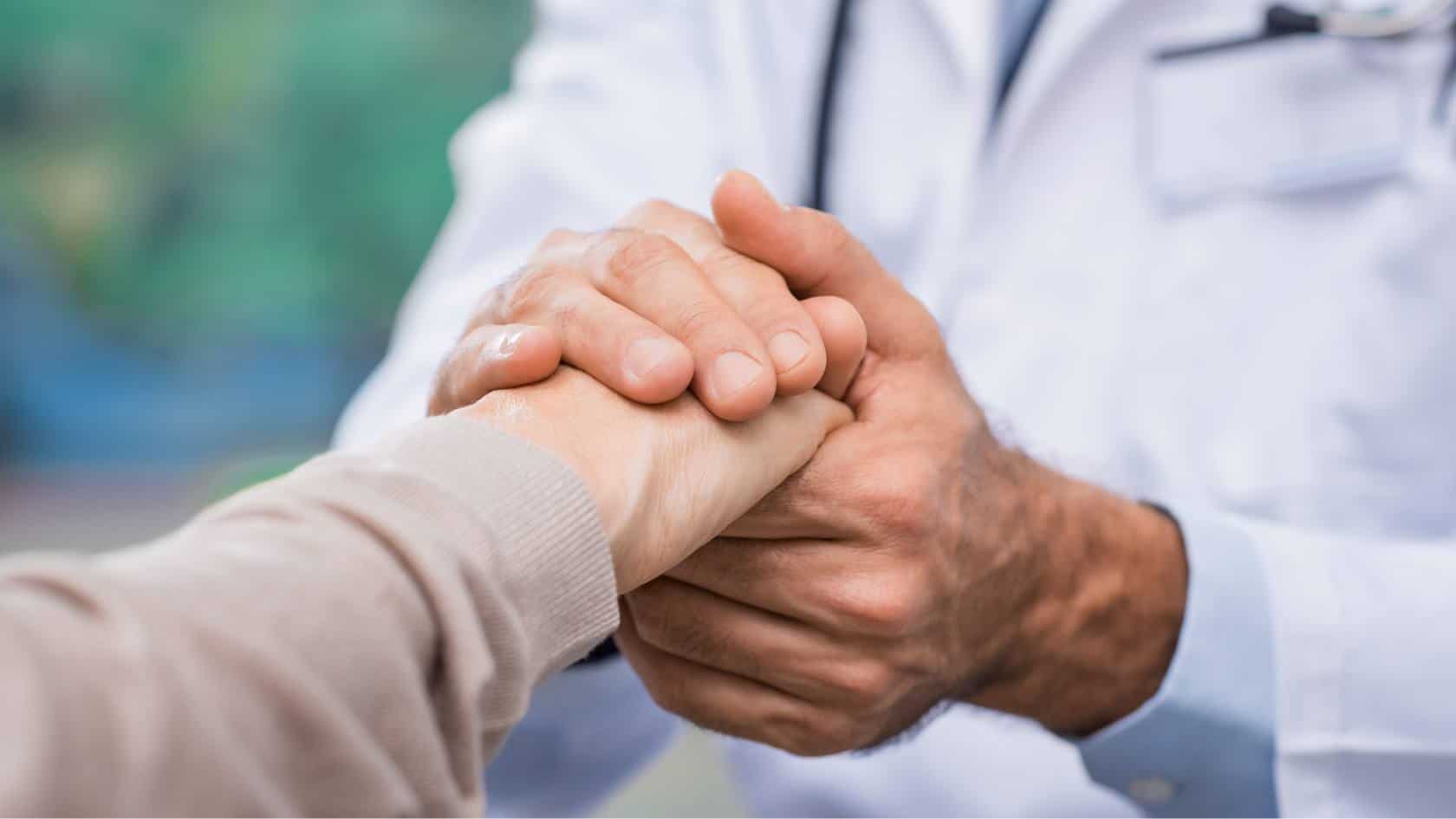 Doctor supporting patient during opiate detox in New Jersey.